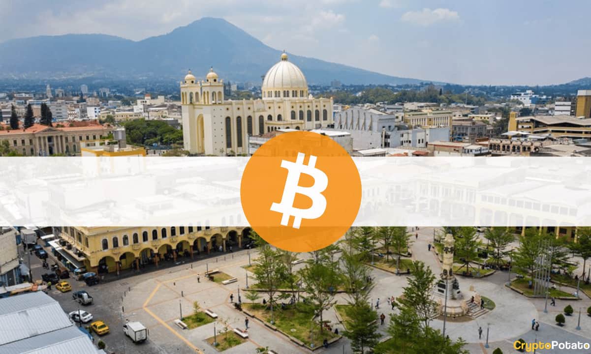 El Salvadorans Are Converting Their USD to BTC as Interest in Bitcoin Soars